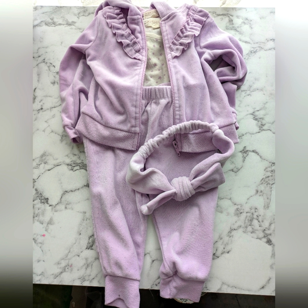 Adorable Lavender Baby Outfit‎ with Headband